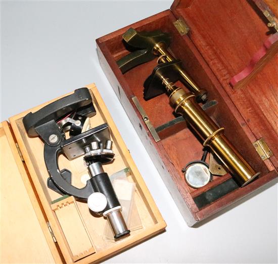 Small brass monocular microscope (unsigned), cased, a Stein student microscope & a box of histology slides